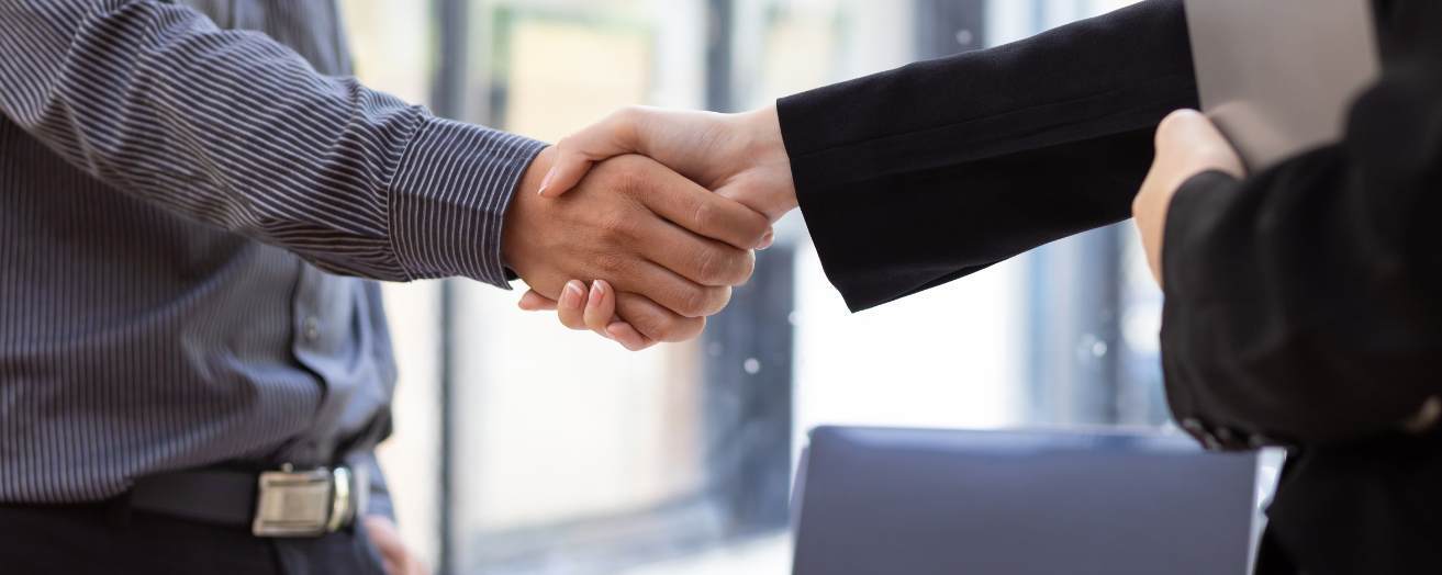 Juggling Multiple Contracts: How to Streamline Your Security Hiring Process